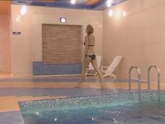 Полностью голая Анна Лутцева в сериале «Бандитский Петербург 8: Терминал» фото #6