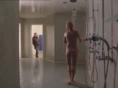 Полностью голая Анна Лутцева в сериале «Бандитский Петербург 8: Терминал» фото #13