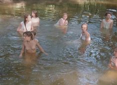 Елена Корикова обнажила грудь в фильме «Барышня-крестьянка» фото #7