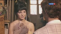 Юлия Пожидаева оголила попу в сериале «Бедные родственники»