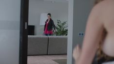 Яркая Екатерина Кабак оголила грудь и попу в российском сериале «Бесстыдники» фото #2