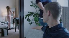 Яркая Екатерина Кабак оголила грудь и попу в российском сериале «Бесстыдники» фото #23