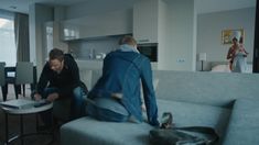 Яркая Екатерина Кабак оголила грудь и попу в российском сериале «Бесстыдники» фото #28