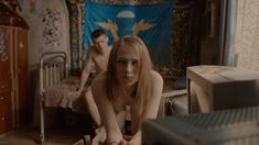 Голая грудь Яны Енжаевой в сериале «Бесстыдники (Россия)» фото #38