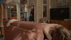 Голая грудь Яны Енжаевой в сериале «Бесстыдники (Россия)» фото #58