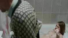 Голая грудь Яны Енжаевой в сериале «Бесстыдники (Россия)» фото #69