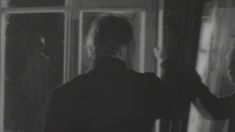 Полностью голая Екатерина Васильева в фильме «Бриллианты для диктатуры пролетариата» фото #2