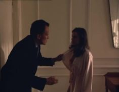 Голые сиськи Екатерины Редниковой в фильме «Виза на смерть» фото #1