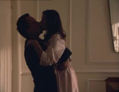 Голые сиськи Екатерины Редниковой в фильме «Виза на смерть» фото #2