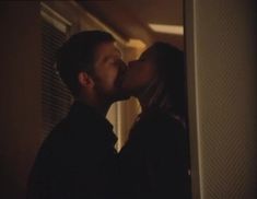 Голые сиськи Екатерины Редниковой в фильме «Виза на смерть» фото #7