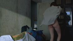 Виктория Смирнова оголила попу в фильме «Война» фото #9