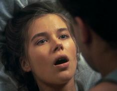 Красивая голая грудь Екатерины Редниковой в фильме «Вор» фото #6