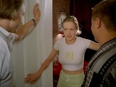 Голая грудь Анны Синякиной в фильме «Ворошиловский стрелок» фото #4