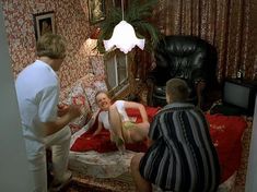 Голая грудь Анны Синякиной в фильме «Ворошиловский стрелок» фото #5