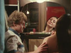 Елена Костина оголила сиськи в сериале «Воскресенье, половина седьмого» фото #6