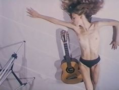 Голая грудь Ольги Арефьевой в фильме «Вся власть любви» фото #14