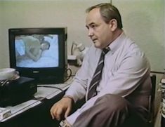 Ирина Алферова оголила грудь и попу в фильме «Высший класс» фото #1