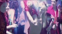 Анастасия Цветаева засветила грудь в сериале «Грозовые ворота» фото #2