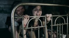 Агния Кузнецова оголила грудь и попу в фильме «Груз 200» фото #18