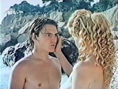 Абсолютно обнажённая Елена Кондулайнен в фильме «Дафнис и Хлоя» фото #7