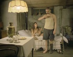 Вера Сотникова показала оголила грудь и попу в фильме «Десять лет без права переписки» фото #1