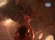 Шикарные голые сиськи Дарьи Поверенновой в сериале «Дневники «Красной туфельки»» фото #13