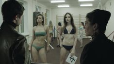 Полностью голая Ирина Вилкова в фильме «Её звали Муму» фото #33