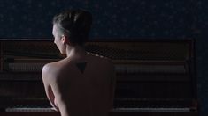 Полностью голая Ирина Вилкова в фильме «Её звали Муму» фото #62