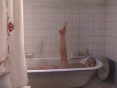 Ольга Вечкилева оголилась в сериале «Желанная» фото #23