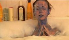 Ольга Погодина топлесс в ванной в фильме «Женская интуиция» фото #2