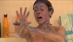 Ольга Погодина топлесс в ванной в фильме «Женская интуиция» фото #4