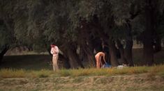 Голая попа Анастасии Красильниковой в сериале «Женские мечты о дальних странах» фото #8