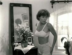 Шикарная голая грудь Натальи Негоды в фильме «Завтра была война» фото #1