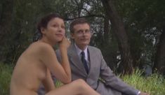 Голые сиськи Елены Поляковой в сериале «Замыслил я побег...» фото #79