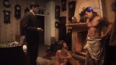 Голая попка Виктории Исаковой в фильме «Зеркала» фото #7