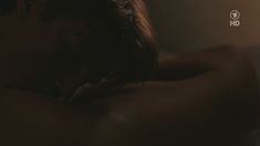 Ксения Алферова засветила грудь в фильме «Зеркальные войны: Отражение первое» фото #11