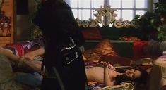 Голая грудь Ольги Погодиной в фильме «Золотой век» фото #8