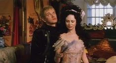 Голая грудь Ольги Погодиной в фильме «Золотой век» фото #13