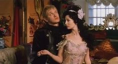 Голая грудь Ольги Погодиной в фильме «Золотой век» фото #14