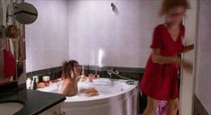 Красотка Елена Захарова засветила сиськи в фильме «Золотой ключик» фото #8