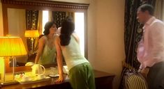 Екатерина Маликова засветила голую грудь в сериале «Индус» фото #1