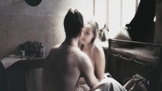 Голые сиськи Виктории Романенко в фильме «Искупление» фото #5