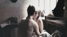 Голые сиськи Виктории Романенко в фильме «Искупление» фото #6