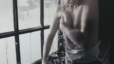 Голые сиськи Виктории Романенко в фильме «Искупление» фото #21