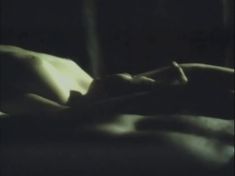 Шикарная голая грудь Алики Смеховой в фильме «Клещ» фото #8