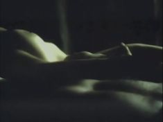 Шикарная голая грудь Алики Смеховой в фильме «Клещ» фото #9