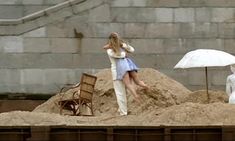 Красотка Карина Разумовская засветила попу в фильме «Ковчег» фото #3