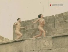 Ольга Кабо снялась голой в фильме «Комедия о Лисистрате» фото #16