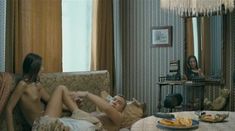 Абсолютно голая Аида Тумутова в фильме «Кочегар» фото #5