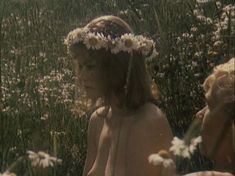 Красавица Анна Назарьева снялась голой в фильме «Кумпарсита»